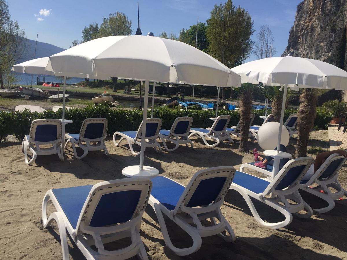 Campione Del Garda Surf House Hostel Pieve  Exterior photo